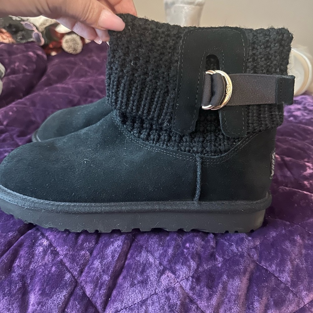 Ugg boots like new knit plush authentic